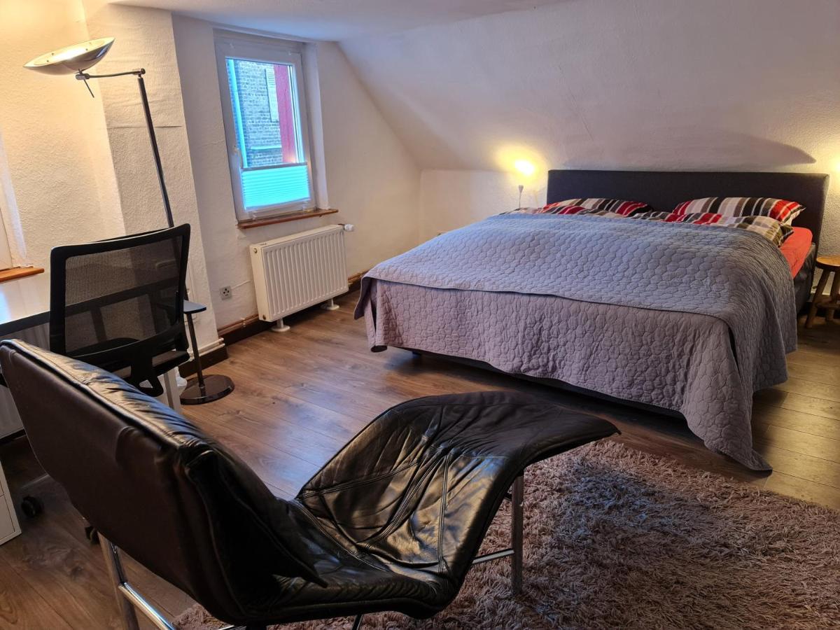 Schoenste Lage Am Rhein In Unmittelbarer Stadtnaehe, B & B Köln Exterior foto
