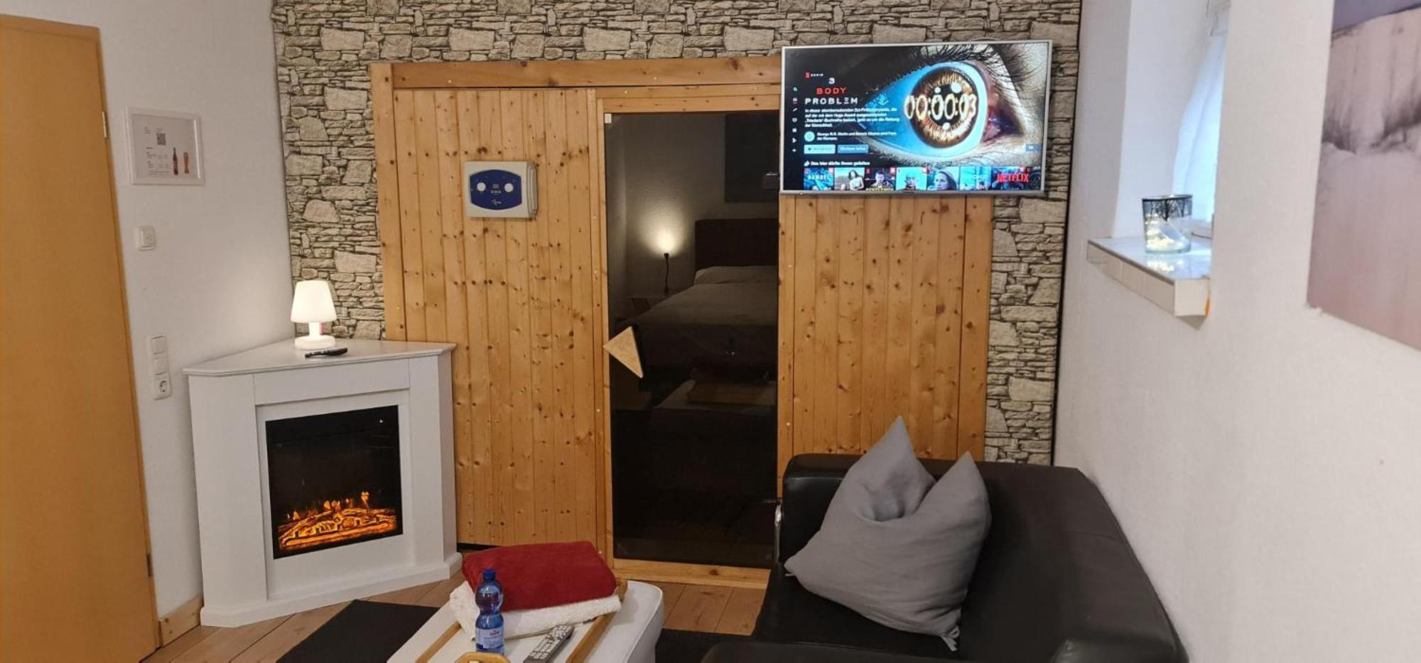 Schoenste Lage Am Rhein In Unmittelbarer Stadtnaehe, B & B Köln Cameră foto